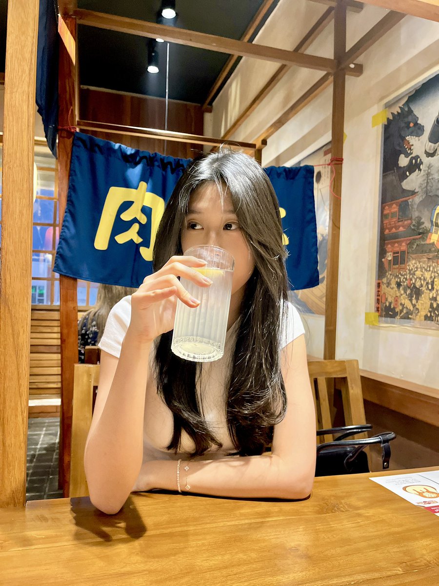 Rilly_JKT48's tweet photo. #fRillday nemplokk😝🫰🏻 https://t.co/VggPlfliBm