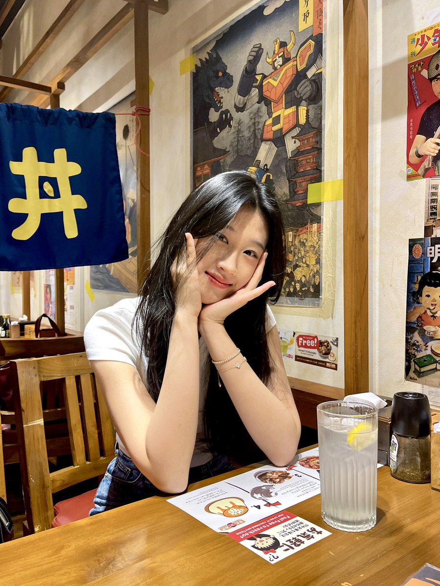 Rilly_JKT48's tweet photo. #fRillday nemplokk😝🫰🏻 https://t.co/VggPlfliBm