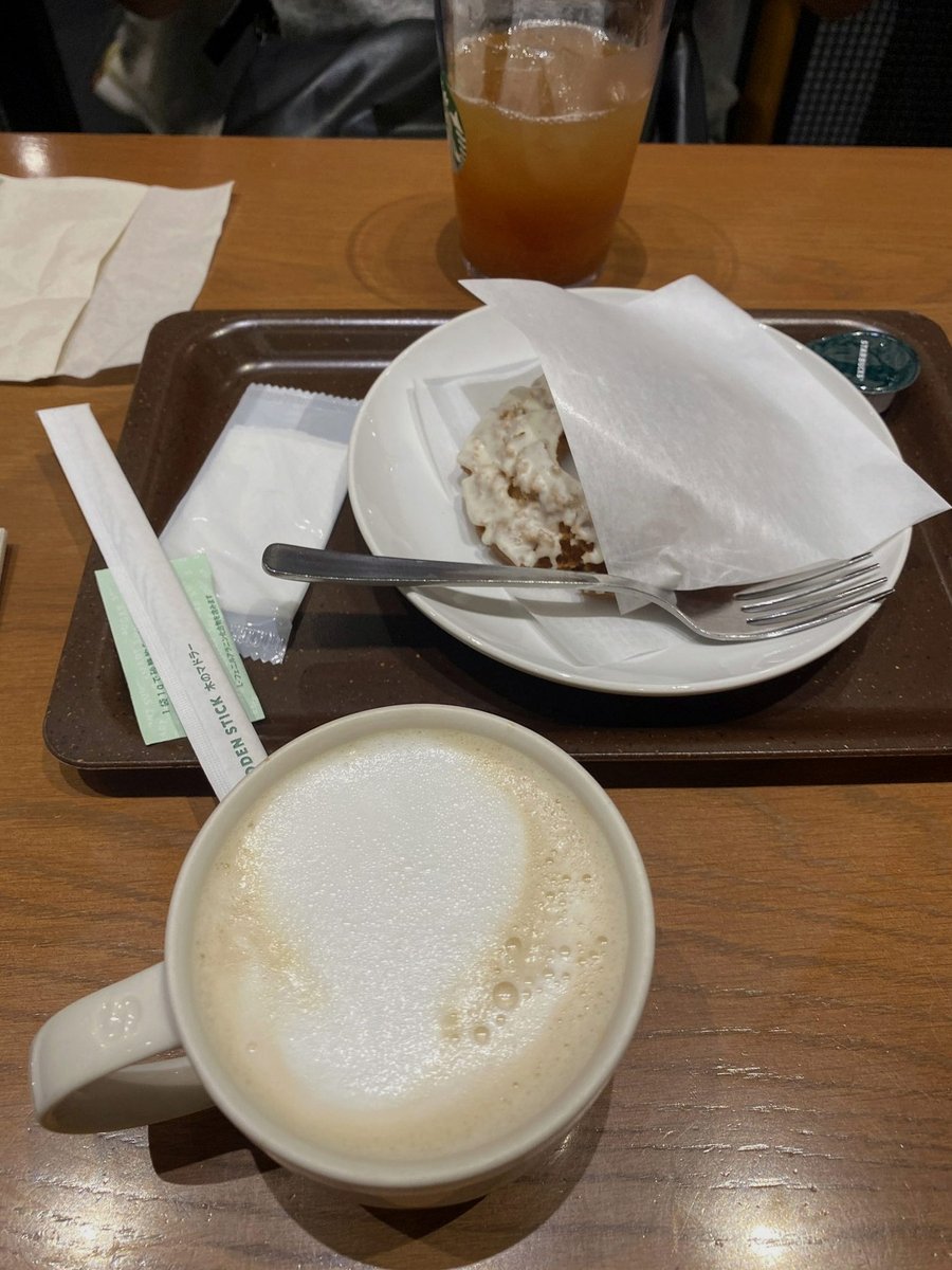 altuncem16's tweet photo. おやすみチーム、大二度寝の巻（おはようございます） https://t.co/Mkz9BKB1SW