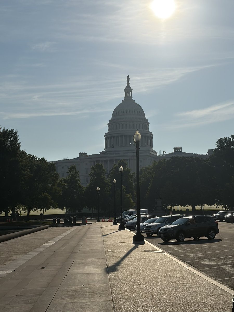 DrMaleyko's tweet photo. One minute message update at the capitol building on the last day of the conference and meetings. https://t.co/ZzEIzulotV