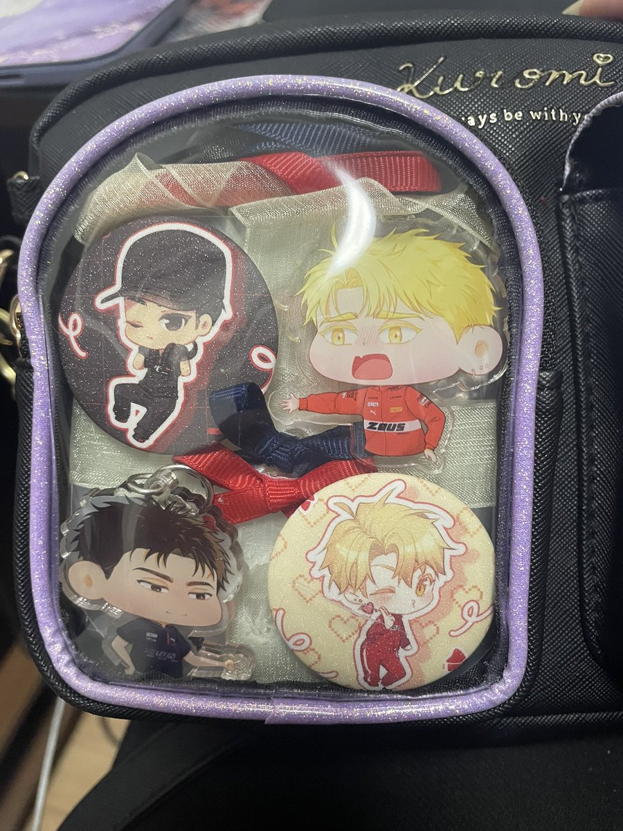 TastefulOmen's tweet photo. Nothing too crazy, but I changed my small itabag to my babies that I love and miss so dearly.
I highly recommend Driver’s High. The series means so much to me.
Thank you to pyogo for giving us such a great story 🖤💛
#DriversHigh
#드라이버스하이 https://t.co/CfxNZbHvfG
