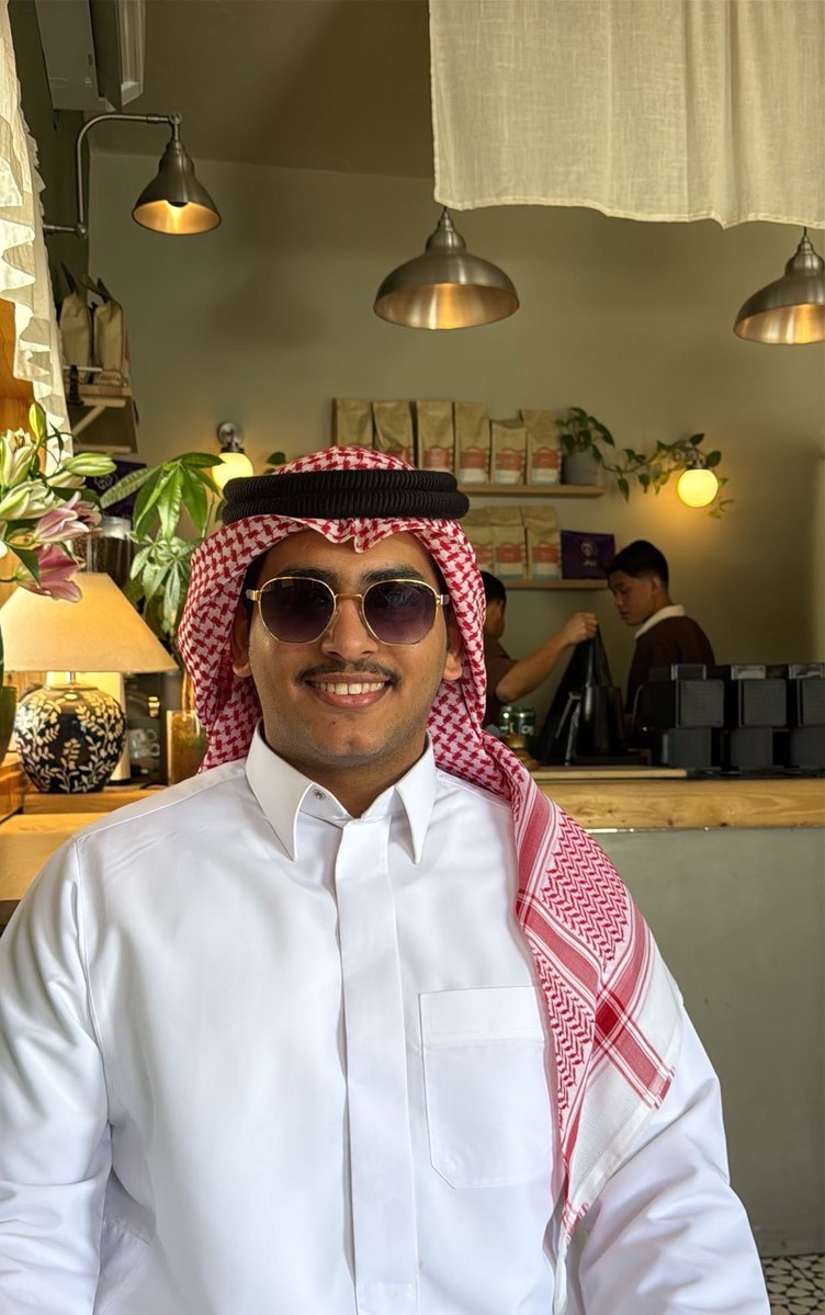 h_55v2's tweet photo. قــهوة الجُـمعة ❤️❤️❤️❤️ https://t.co/ChaLMPbfgN