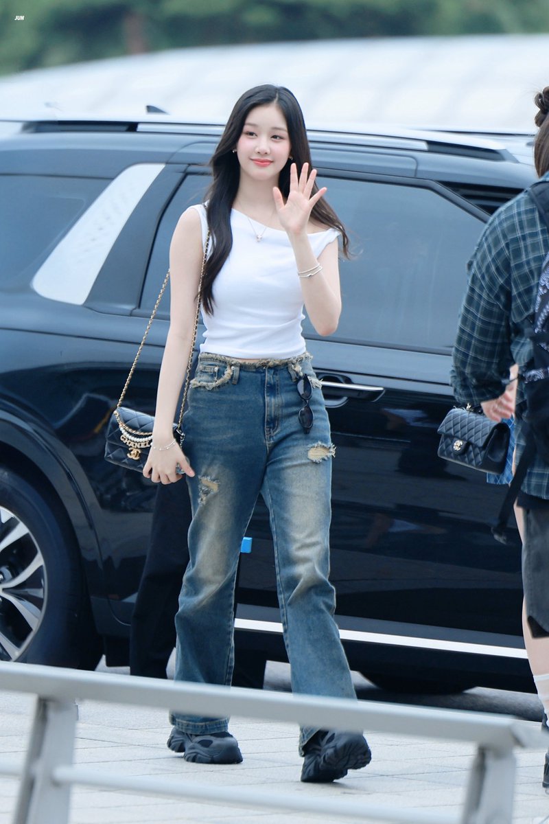 Jun_ritaaa's tweet photo. 240729

#PHARITA  #파리타 
#BABYMONSTER #베이비몬스터 https://t.co/mrorhvjOX0