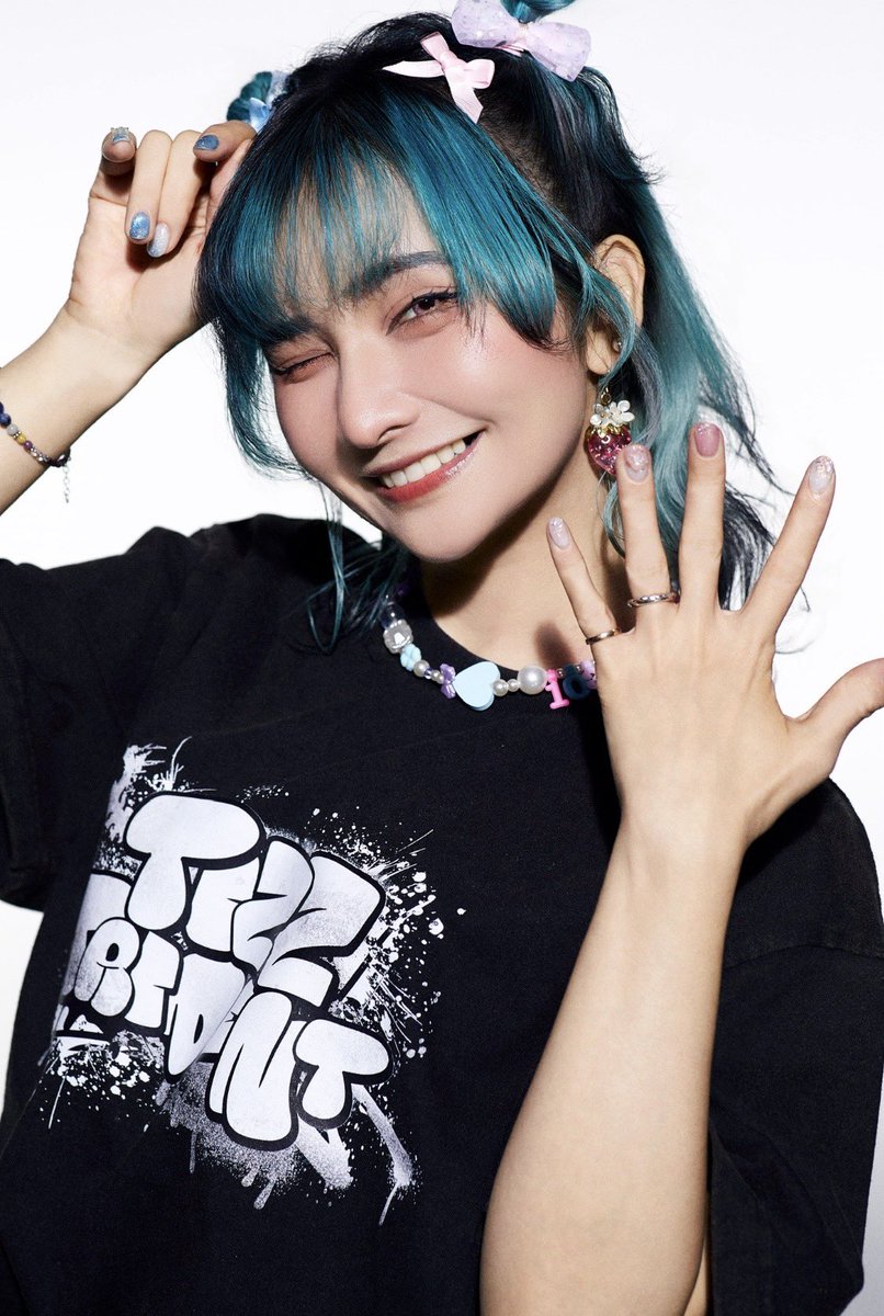 tthokori's tweet photo. TIZZ TRIDENTの
新ビジュ発表されたー！
みんな見てくれたー？ https://t.co/QlMdCAegBt