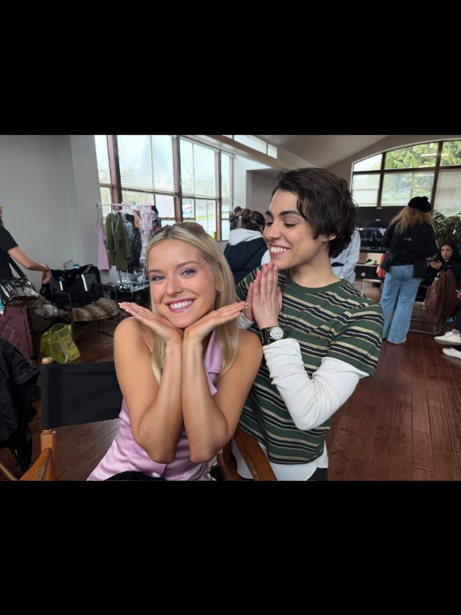 ellewoodsfilms's tweet photo. please keep those elle bts dumps coming #elleonprime #elle https://t.co/gSWaNp5Tf9