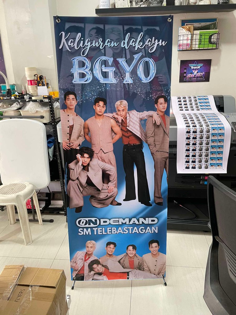 aces_pampanga's tweet photo. READY NA ANG X-STAND BANNER! 

Pampanga ACEs, are you ready to make some noise for BGYO? Kita-kits sa SM City Telabastagan! Dalhin ang energy, fan chants, at ang pinakamalakas na sigaw para sa boys! 

Sino-sino ang makakasama namin bukas? Mag-ingay sa replies! 👀
#BGYO https://t.co/EsINwZLblW