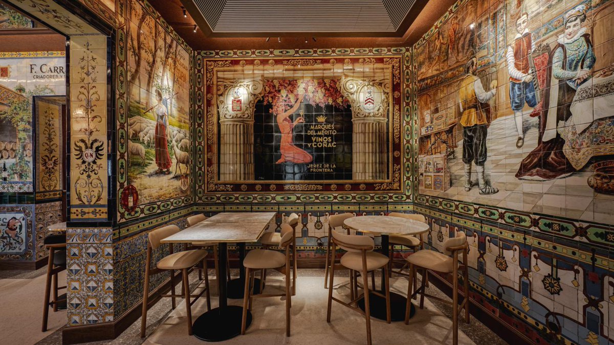 Magicalspain's tweet photo. Madrid’s most beautiful tavern: Taberna Los Gabrieles. https://t.co/e2f7cvTcol