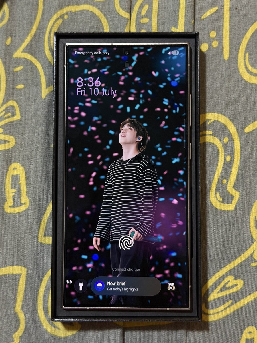 hoshifieddd's tweet photo. WTS/LFB 

Samsung S24 Ultra 512gb Titanium Gray 
₱35,000 

>With box and cable
> No issues!! Ganda parin ng errthing hahaha
> No dents 
> can do meet up!! Kaliwaan hehe Pampanga/Bulacan area 
> price is still negotiable 😊 dm if inch!! https://t.co/SYxKXWrAyK