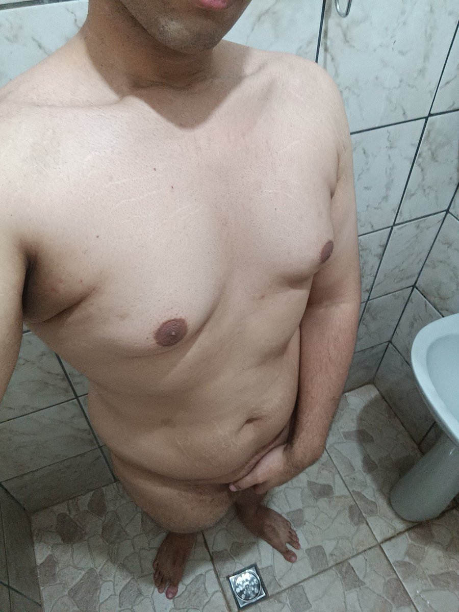 Ibrahimxes's tweet photo. Just shaved me all. What do you guys think? https://t.co/r2te1jbnlq
