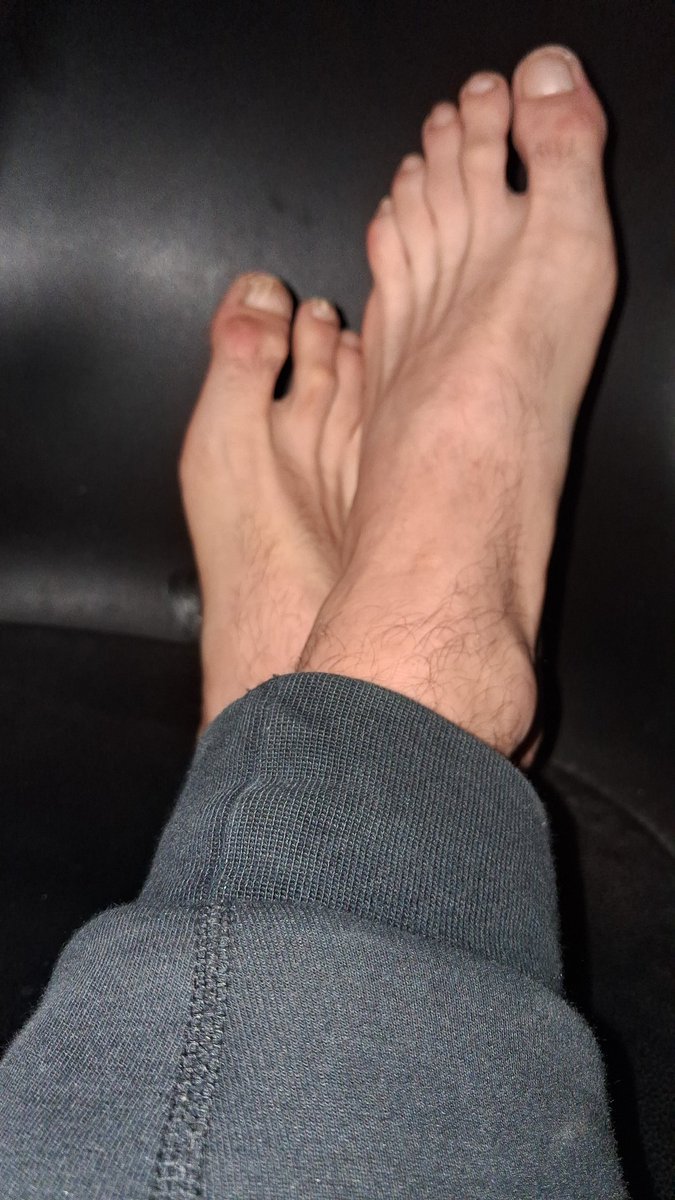 Master_RebeuBm's tweet photo. A nettoyer 🦶🦶🦶🦶🧎‍♂️🧎‍♂️🧎‍♂️🧎‍♂️ https://t.co/gjagot3Lhd