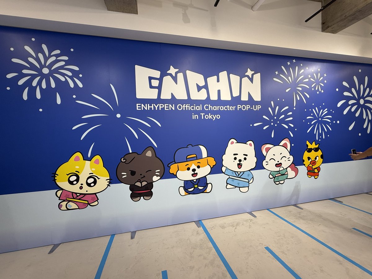060403's tweet photo. やっとENCHINのポップアップ行けた！
18:40の回に入って写真撮ってたら閉店の時間なので早く会計にと言われた💦
買いすぎ防止になりました😄
クッションキーリング、２つ買ったらこれ🐈🐈
可愛い空間だった✨
#ENCHINとおでかけ https://t.co/cGXHTAO9xJ