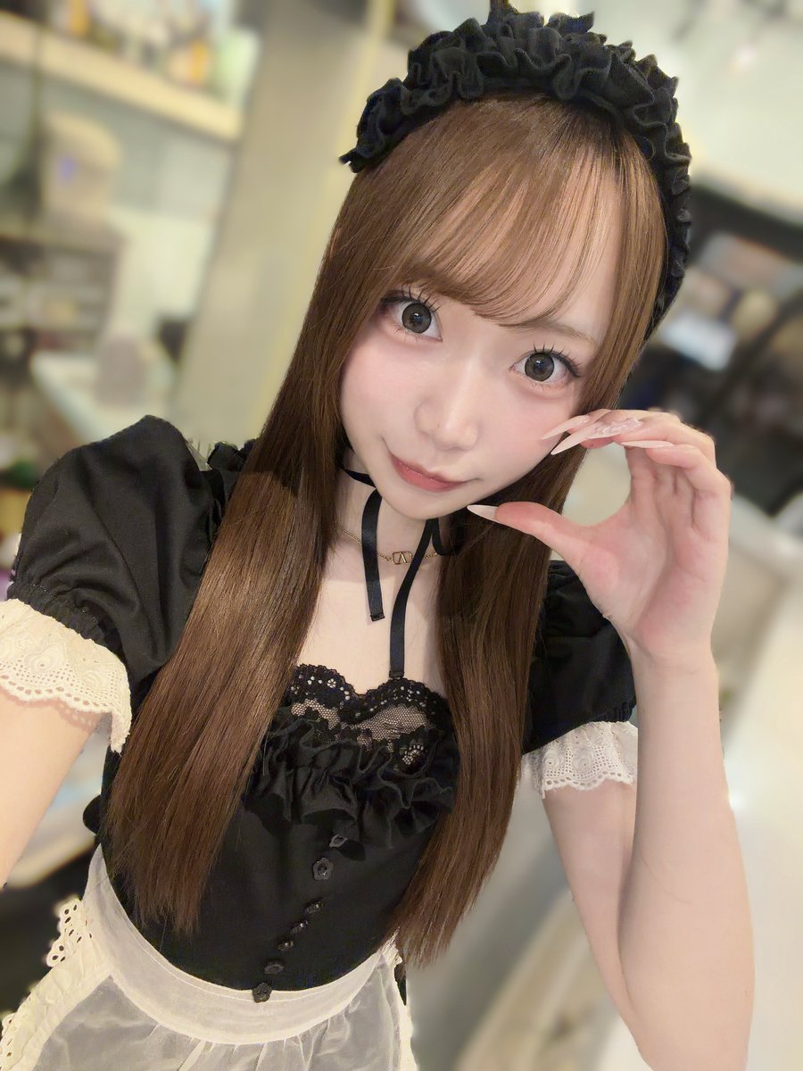 yyurch_'s tweet photo. .⋆𝜗𝜚🖤 https://t.co/6xMkKGdAEX