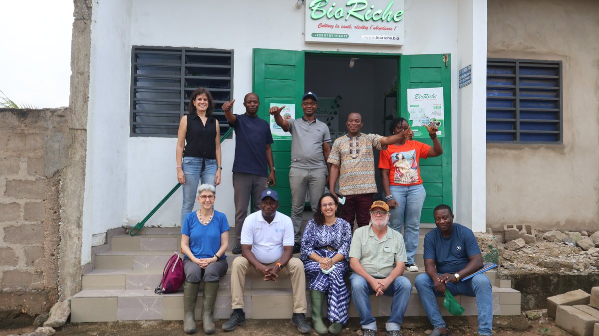 LUinCotonou's tweet photo. Visite du projet #DeltaMono, mis en œuvre par Enabel avec l’appui de #UnionEuropeenne et de la Coopération luxembourgeoise. Un engagement commun pour préserver la Réserve de biosphère du Mono, soutenir les communautés locales et renforcer la résilience climatique. 🇧🇯🇪🇺🇱🇺 https://t.co/1AVDUXuiJv