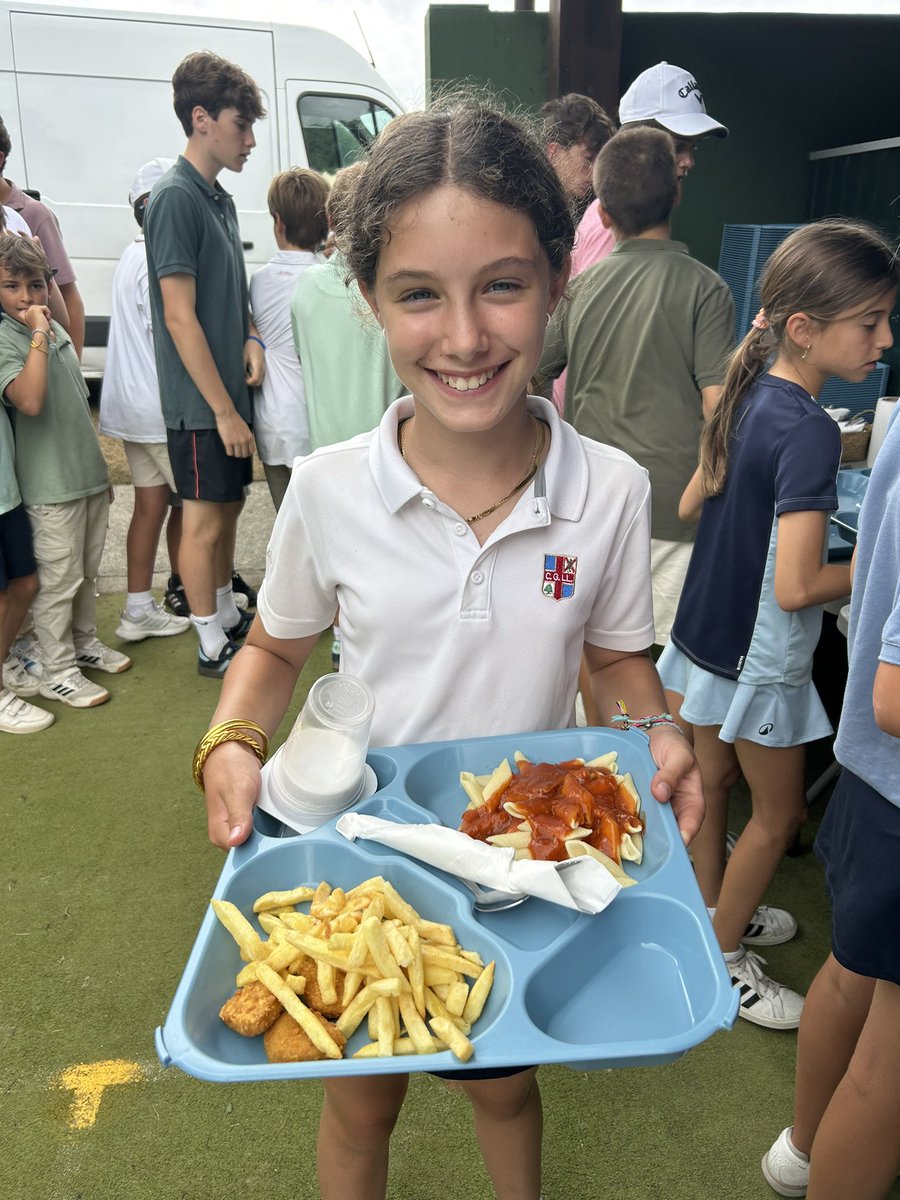 comillasfnx's tweet photo. Última comida en golf 😢 https://t.co/Rip8A4e7K7