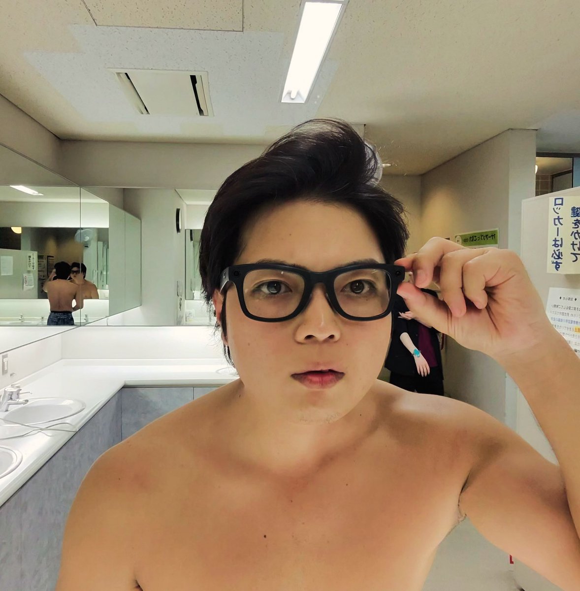 yatz_official's tweet photo. なんか髪の毛薄くなった様な気がするだけやんな？w

胃が痛いのに家系ラーメン食べたくなってきた尿酸値,大丈夫か!ジム帰りの誘惑やばい.

YATZ(やっつ)公式チャンネル

https://t.co/8KlCoY53xU

#yatz #やっつ #ANANTS #あんあんつ https://t.co/vajENbu12j