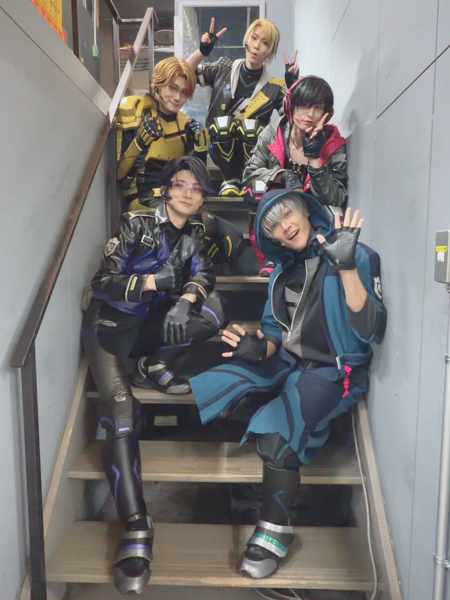 junnicomusic's tweet photo. しれー！！

今日もありがとなぁ〜！

アフタートークも盛り沢山で最高だった！

ここからまだまだぶちかますか🔥⚡️🎸

 #エリステ https://t.co/mWZ25Cs3ha