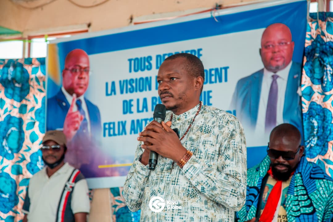 FlorentinBulen1's tweet photo. Le Député national Claude MISARE a lancé ce mercredi 8/7/2026 un projet d'appui financier aux victimes d'agression rwandaise dans la région d'Uvira en vue de la reprise de leurs activités de petit commerce. https://t.co/6JmUqxofDk