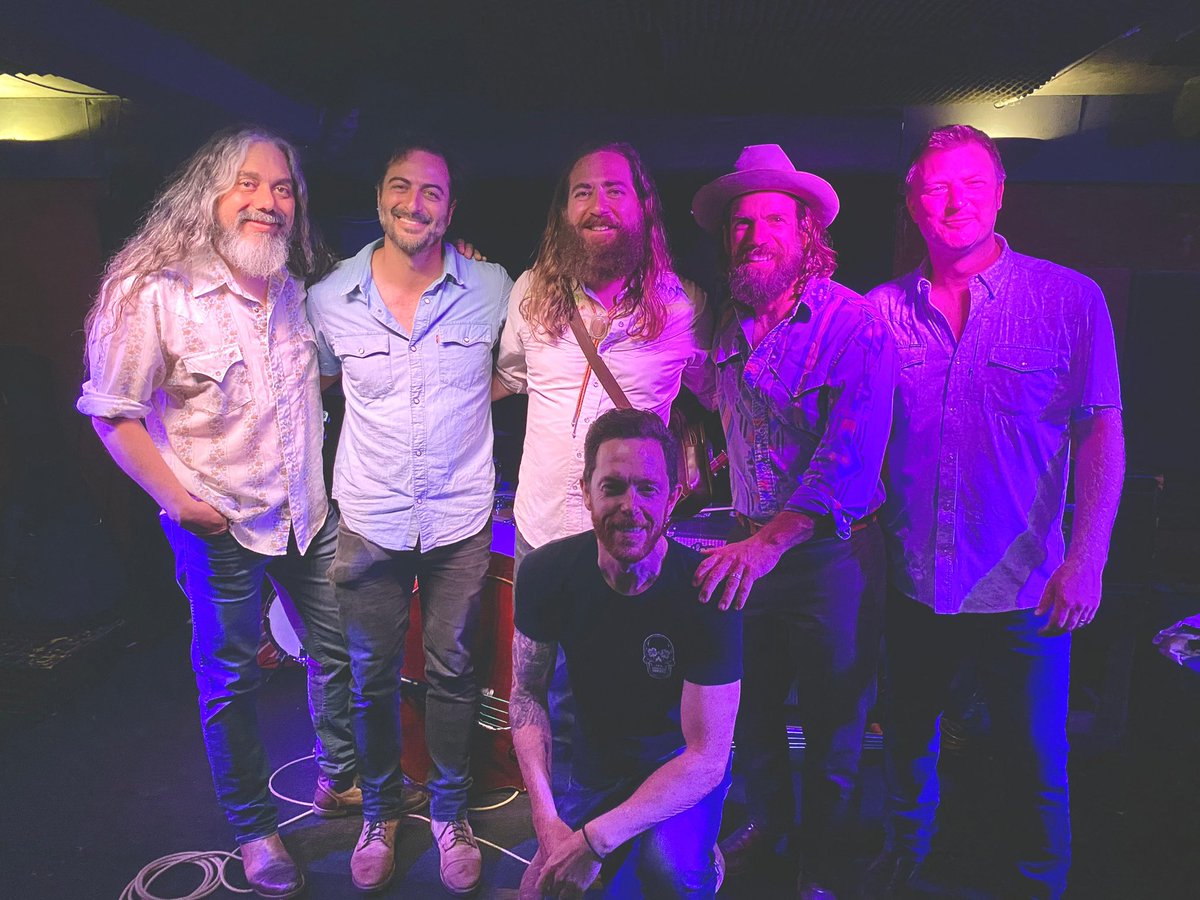 shearaffmusic's tweet photo. An honour opening up for the brilliant @Rosespawnshop in London &amp; Brighton on their UK tour 🙌 these fellas from across the pond are the real deal! Incredible musicians with great Americana songs. Go check them out and thanks again for having me, guys. A new friendship made! 🤝💚 https://t.co/AUqtMxIxUO
