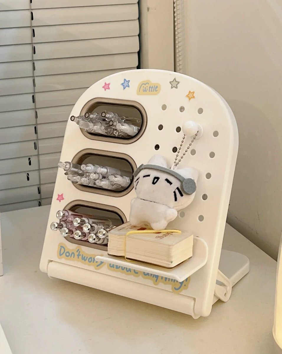 aestherins's tweet photo. storage ideas for your desk setup

a thread https://t.co/gWsrYraYbx