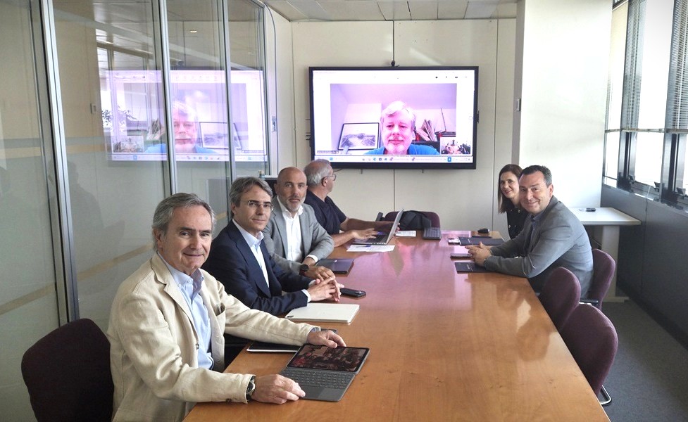 PuertosEstado's tweet photo. ⛵⚓ Celebramos la 2.ª reunión del Grupo de Trabajo de Puertos Deportivos junto a las principales asociaciones del sector en España, para abordar las necesidades y retos del sector.

El sector náutico-deportivo es estratégico en el sistema portuario y motor económico del país. https://t.co/a2EgflCNOw