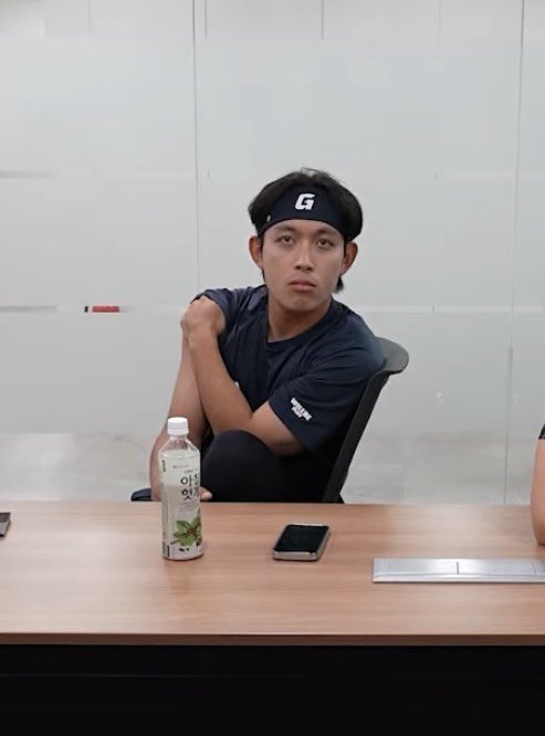 gohighgiants's tweet photo. 자티비 : 성빈선수                                                       (벅벅)
개분장 어때요                                                                 개? https://t.co/gLeEmwMmD5