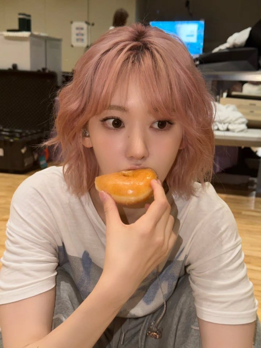 formywk's tweet photo. 🍩 https://t.co/XAA0RcYTRE