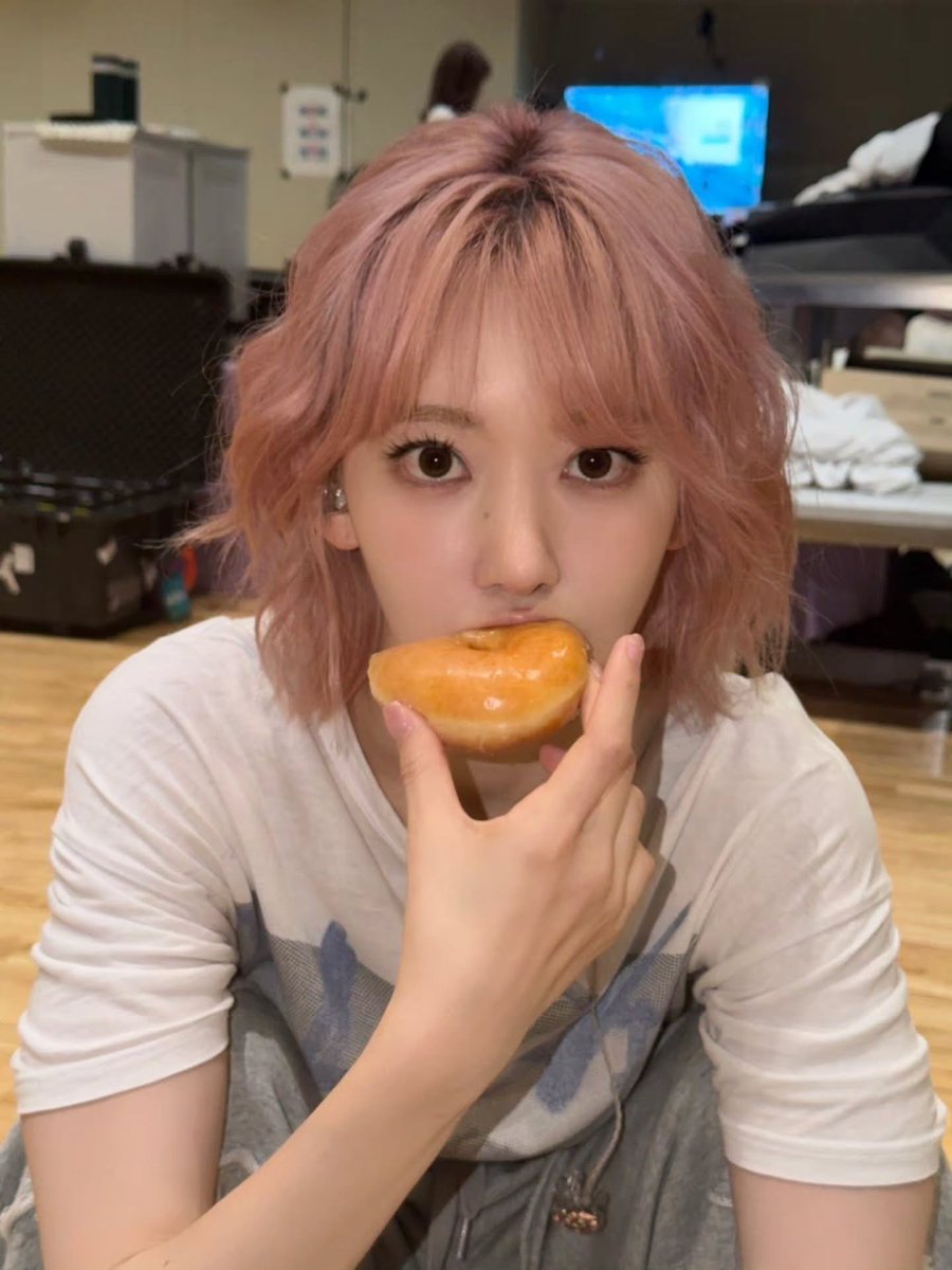 formywk's tweet photo. 🍩 https://t.co/XAA0RcYTRE