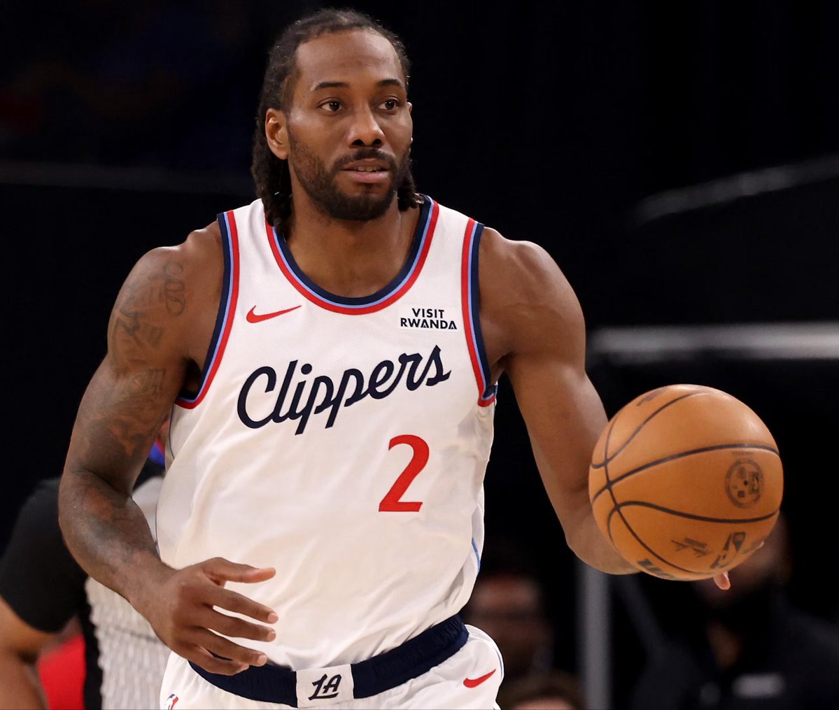 esidery's tweet photo. There is now stronger belief that Kawhi Leonard could be suspended for part of next season due to the Clippers’ Aspiration cap circumvention case.

The NBA has been investigating Leonard and the Clippers for the past 10 months, with an update expected to finally occur next week. https://t.co/gQl9cadjZl