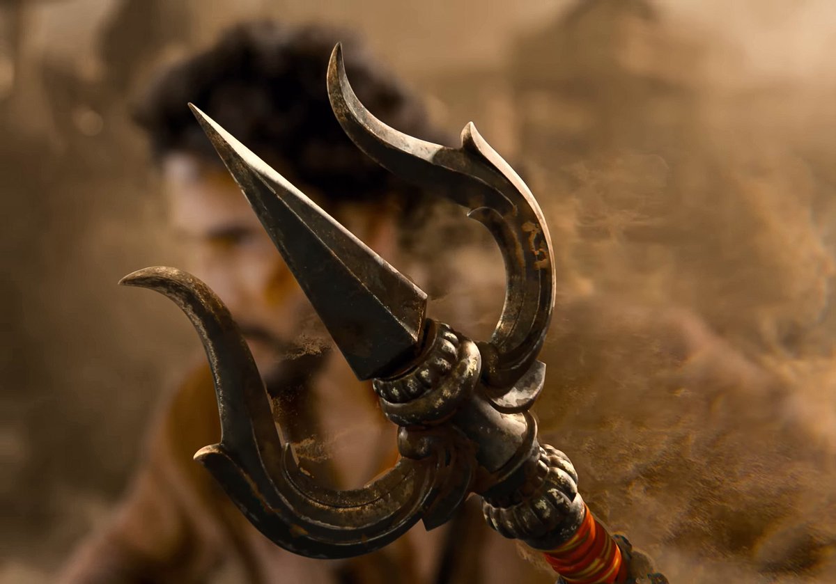 SSMBTrendsTeam's tweet photo. On the rise to the world @VaranasiMovie 🔱🌍🛐

@urstrulyMahesh #VARANASI https://t.co/lpqRXktRE6