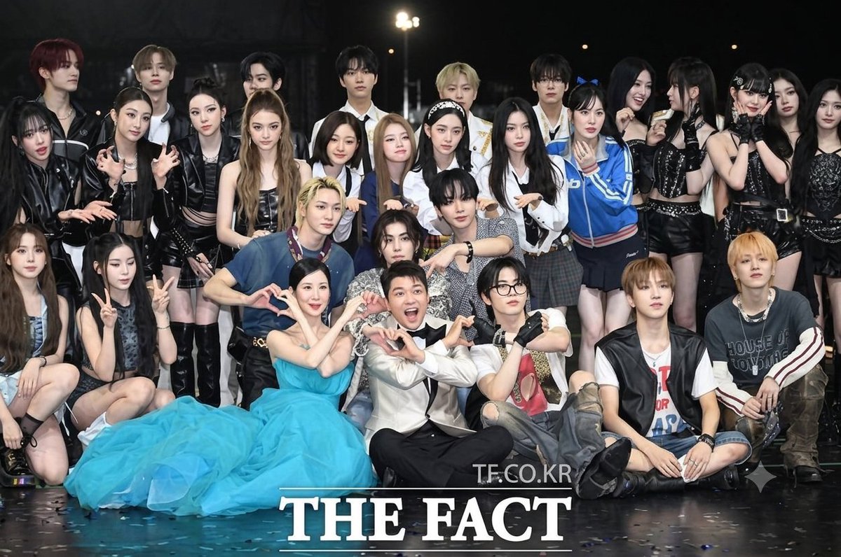 TMA_TheFact's tweet photo. 🏆✨ THE FACT MUSIC AWARDS LINEUP ✨🏆

🎤 #StrayKids
🎤 #aespa
🎤 #IVE
🎤 #ENHYPEN
🎤 #ZEROBASEONE
🎤 #BOYNEXTDOOR
🎤 #NMIXX
🎤 #NCTWISH
🎤 #TWS
🎤 #NEXZ
🎤 #MEOVV
🎤 #AHOF

💬 Your #1 pick from TMA 2025 lineup??
👇 Comment below!

#2026TMA #TMA #더팩트뮤직어워즈 #KPOP https://t.co/YEkyWuHeW0