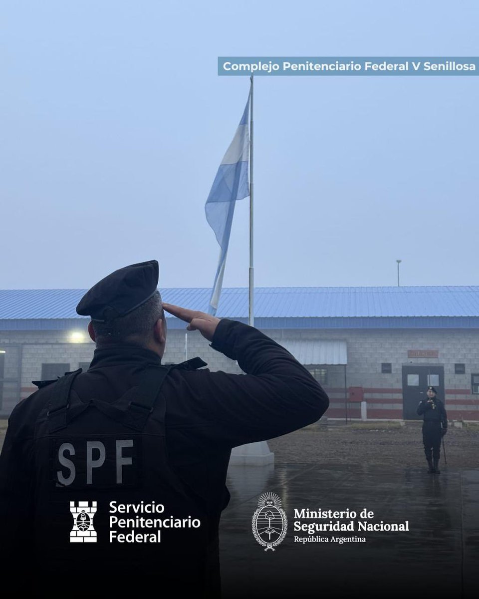 SPFArgentina's tweet photo. Conmemoramos el Día de la Independencia en el interior del país 🇦🇷

Desde cada uno de nuestros establecimientos federales reafirmamos los valores de libertad, compromiso y servicio que inspiraron la Declaración de la Independencia y que continúan guiando nuestra labor cotidiana. https://t.co/K1TJLE3TY9