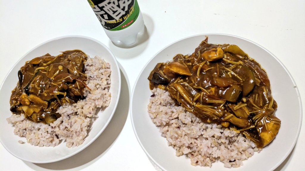 thanksmemory's tweet photo. リトルスプーン行けなかったので家でカレー作った🍛 https://t.co/IzppqfpDaz