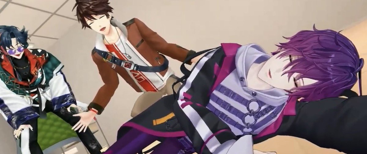 grodborg's tweet photo. uki getting into yet another accident but it's okay he's living his best life surrounded by his oshis 🙂‍↕️  #スハ3Dお披露目 https://t.co/TVjZICIDtG