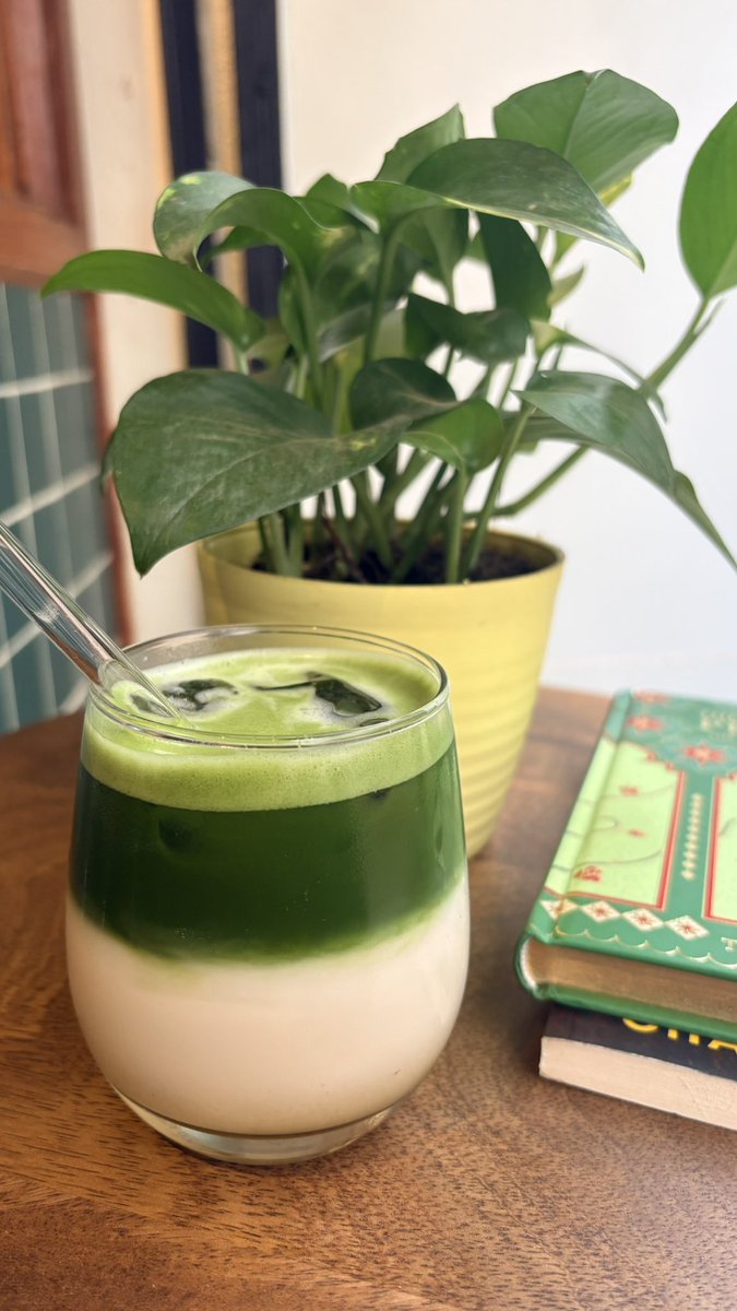 reetzcy's tweet photo. Tried. Very refreshing. Pineapple was a bit less for me 🙈 but greattttt matcha https://t.co/z7dBKmXQV3