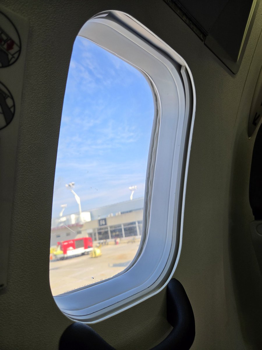 k8thegreat1317's tweet photo. I'm finally on an airplane about to take off to Florida to surprise my best friend's daughter for her birthdayyyy!! 💜😁 #bestfriendgoals https://t.co/sKZ6L25cJH