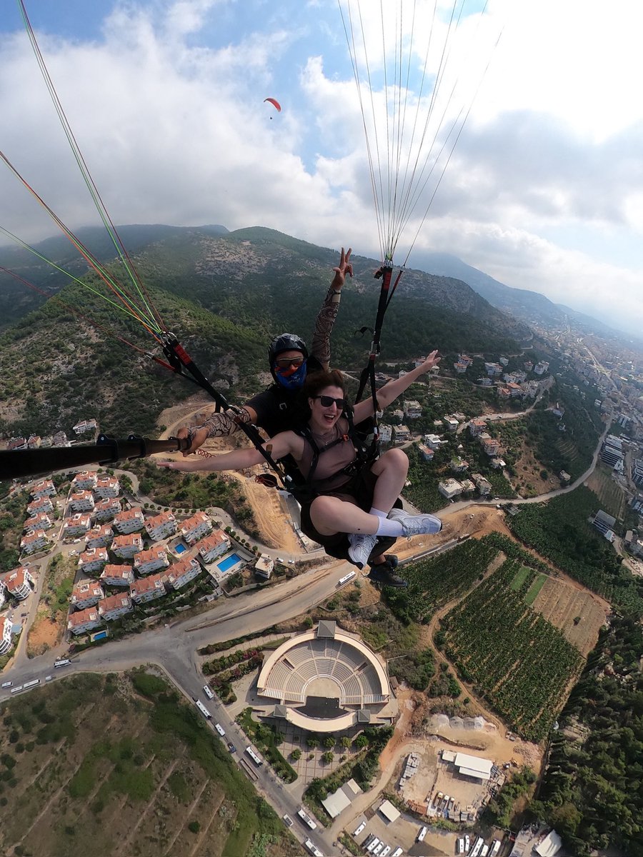 sultangnds's tweet photo. Adrenalin içeren sporlara ve aktivitelere karşı zaafım .. 🫨🪂 https://t.co/M08Jk3iVQy