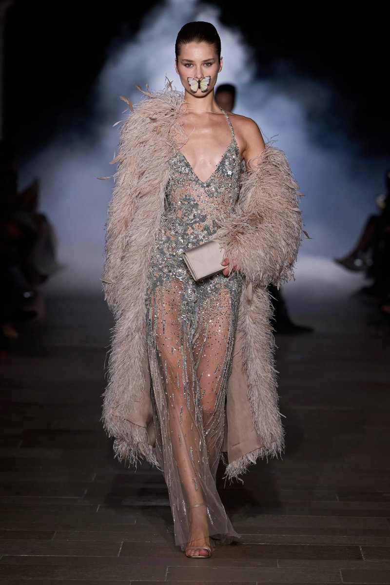 fash__ion0's tweet photo. ZUHAIR MURAD |  Fall/Winter 2026 Couture https://t.co/TXDWuntJPR