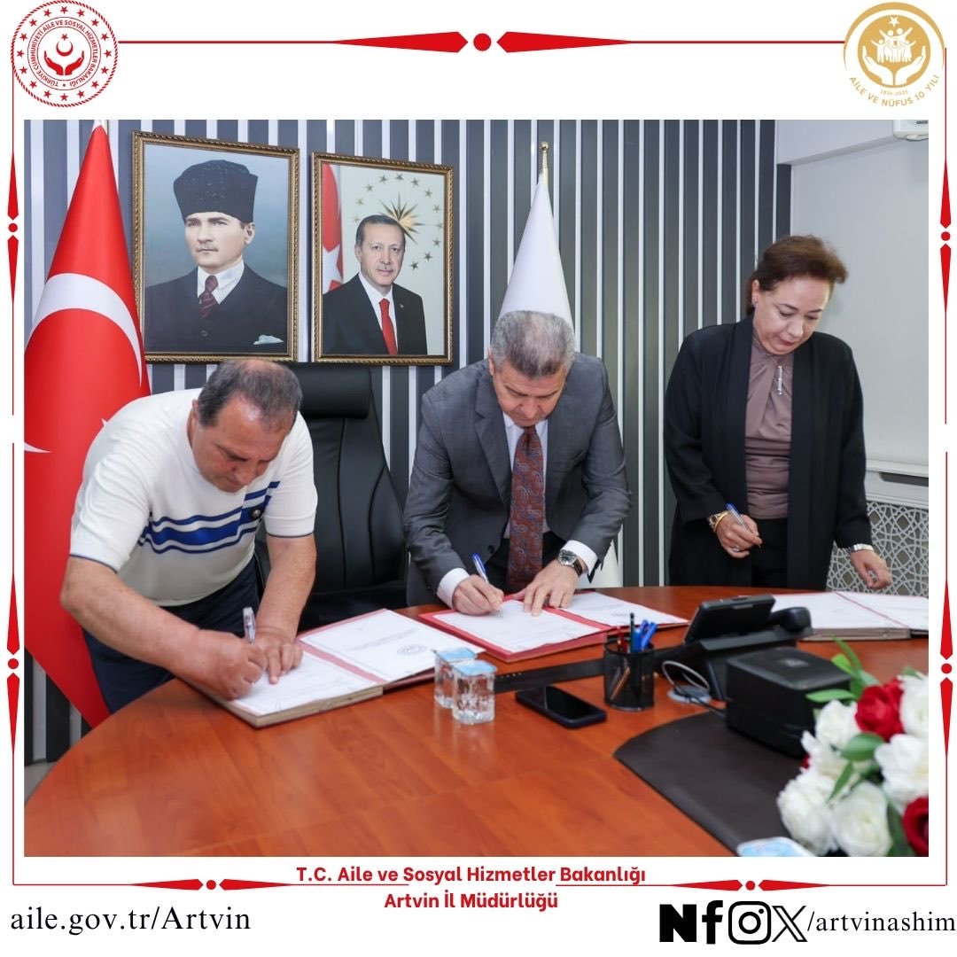 Artvinash's tweet photo. 📌Bağış Protokolü

İl Müdürümüz Sayın Nevim Öz ile hayırsever vatandaşımız Sayın Yaşar Atan Valimiz Sayın Dr. Turan Ergün’ü ziyaret etti.
Ziyarette, Borçka ilçemizde bulunan bir dairenin çocuk hizmetlerinde kullanılmak üzere https://t.co/zTmgb5IgUU