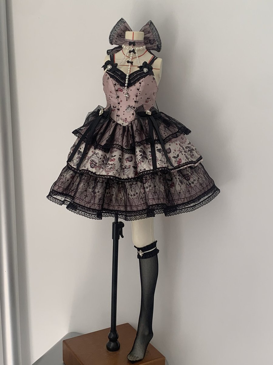 bluebban's tweet photo. 皆さま、こんにちは！
7/12の IDoll 77 出展します～！
ブース番号：C41-44

さらに
🌸新作予約受付🌸

【キャミソールドレス】2色

会場にて予約受付いたします！

✨会場限定価格
✨後日発送予定  

※サンプル展示あり

ぜひお気軽に遊びに来てください～！
よろしくお願いします！#アイドール東京 https://t.co/lg7LeFSD5y