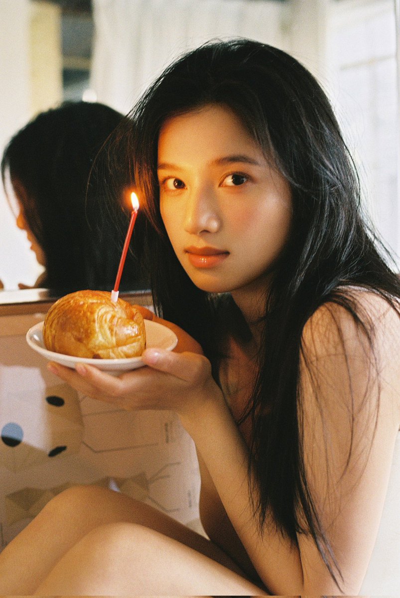 cdramasapphic's tweet photo. Hoje, 10 de julho, uma das melhores atrizes da china completa seus 27 anos. #ZhangJingyi é uma das atrizes que eu mais amo e admiro o trabalho, a atuação e dedicação, e que tem um dos melhores currículos da sua geração. Que ela continue sempre sendo essa estrela incrível ♡ https://t.co/pzga791qVm