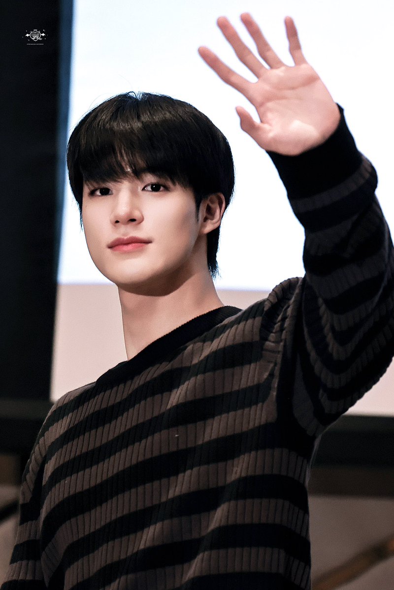 NAKS_BBiy tweet media