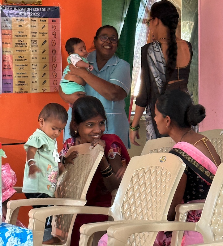 ILiveBeyond's tweet photo. We are so grateful for our staff and the care and love that they pour into every mother and child seen in our clinics! The joy is infectious and the impact is changing lives! 

#LiveBeyond #iLiveBeyond #MillionMomsCampaign #Maternalhealth https://t.co/wQkejaGEAN