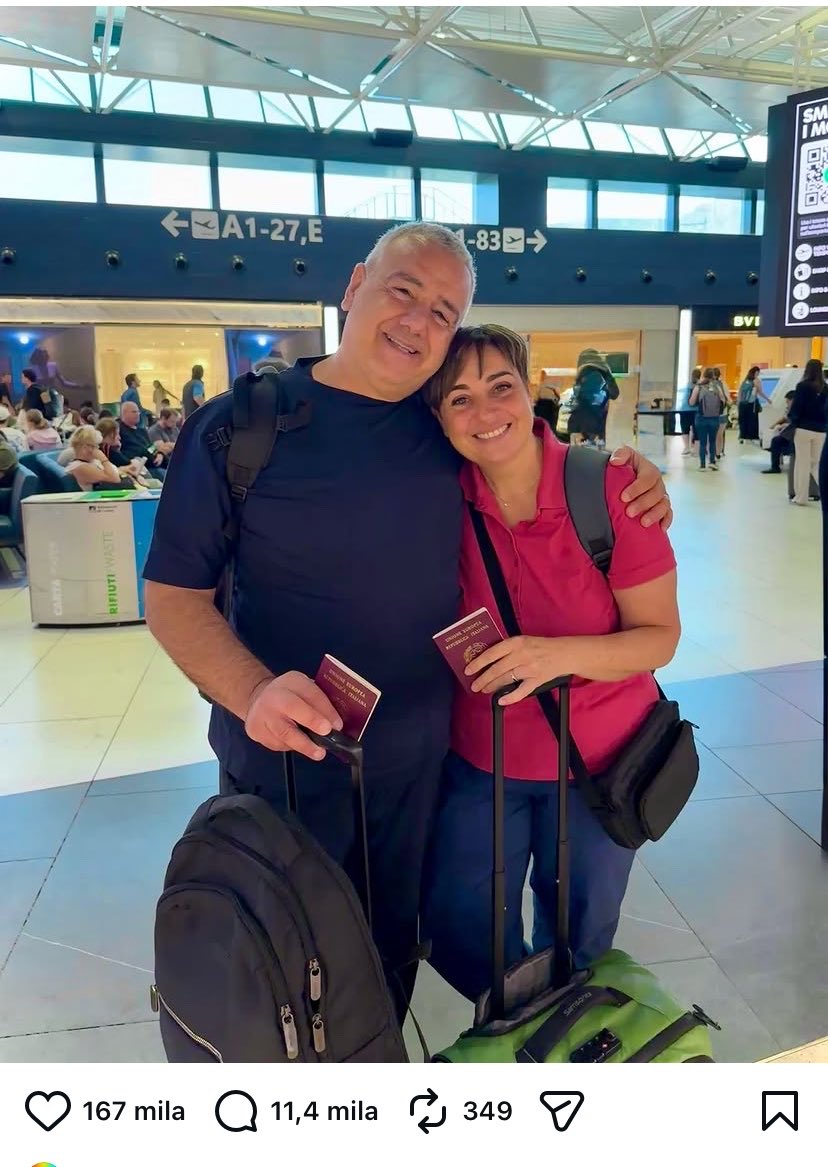 ninakreuz's tweet photo. Ma Benedetta Rossi e il marito stanno per diventare genitori quanto sono felice 😭😭😭😭😭 https://t.co/BXycrQfrm4