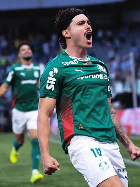 espiritodporco's tweet photo. Informação da manhã com @diegofirmino 

O Nottingham Forest é um dos clubes interessados em Maurício.

O Palmeiras espera receber uma proposta entre € 22 milhões e € 25 milhões pelo meia.

O Verdão detém 85% dos direitos econômicos do jogador. https://t.co/gZqPT6aGla