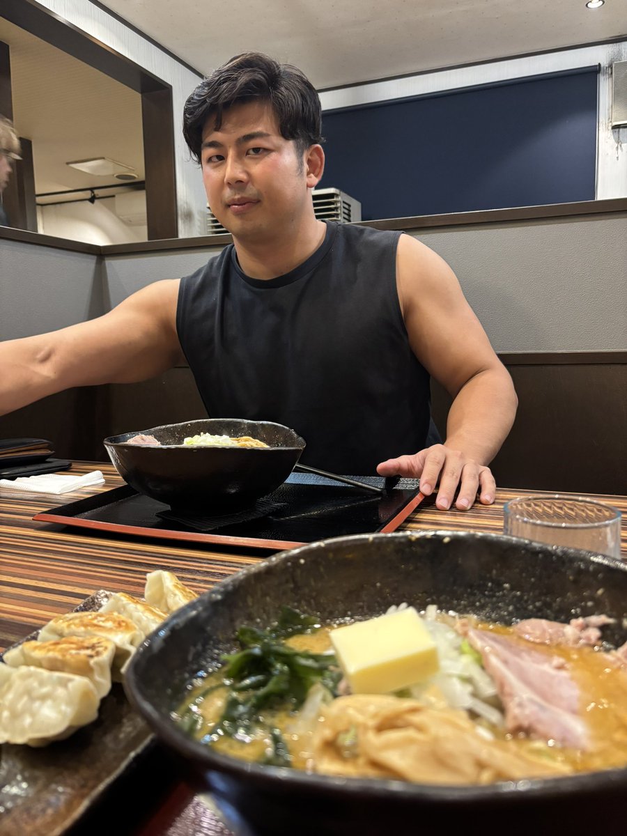 ogawahyo_uptown's tweet photo. 焼肉食べ放題🥩→ラーメン🍜

練習終わりに長井さんにご馳走していただきました。
このハシゴは流石に腹いっぱいです。
最高です、ありがとうございました。
#長井隆之介 https://t.co/KMxcIlrhrd