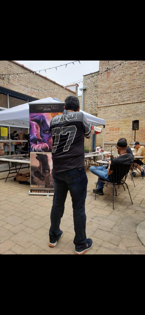 HK47nRevan's tweet photo. Scarifcon 2021 was 5 years ago today! So much fun hanging out at Alley Cat Comics with @RoGazga @rebelbasecard @DominicPace27 @Red5Network and so many others. #Scarifcon #ThatstheScuttlebutt #Red5Network MAY THE FORCE BE WITH YOU!! https://t.co/ARatUIBPAa