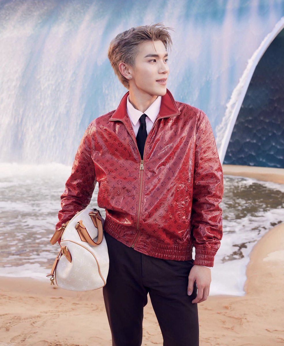 PopPlanet_'s tweet photo. Thai Star Fourth Nattawat Jirochtikul Leads Thai Stars at Paris Fashion Week, Generating $9.4M in MIV.

@tawattannn #FourthNattawat https://t.co/wgATTUm5bZ
