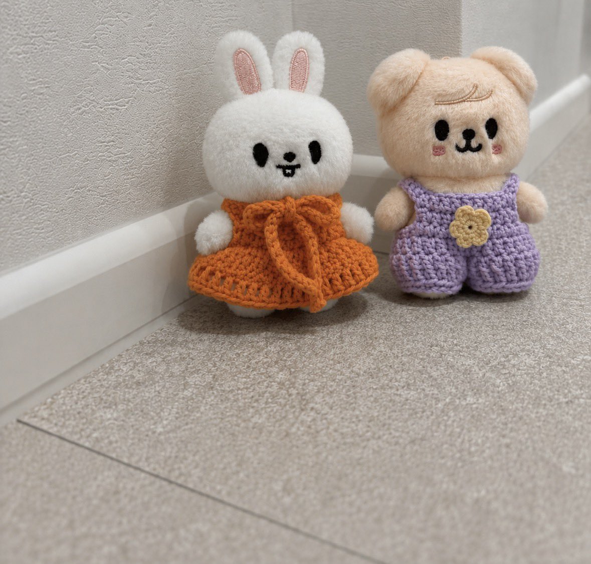 t_manwallsaurus's tweet photo. 𝑺𝒕𝒓𝒂𝒚 𝑲𝒊𝒅𝒔 𝑾𝒐𝒓𝒍𝒅 𝑻𝒐𝒖𝒓 <𝑹𝑼𝑵 𝑰𝑻 𝑺𝑬𝑶𝑼𝑳>

❤︎스키주 뜨개옷 나눔합니다!
🧡0802
🤍수량 약 35~40개
🧡인증 rt + ♡ 
🤍장소는 당일 타래공지

*초안(실물은 곧 업로드예정) https://t.co/61QAQ57qB6