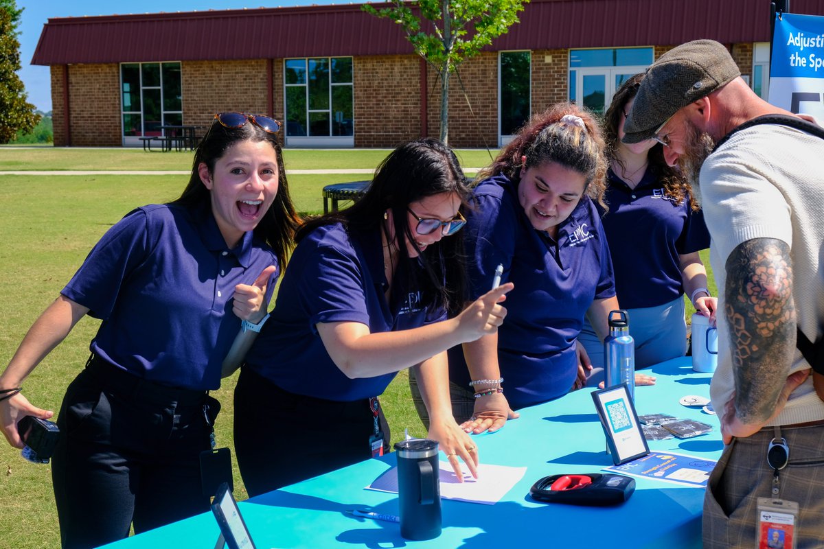 shermancollege's tweet photo. Students beat the heat while discovering ways to get involved during Sherman College's Summer Club Day! ☀️🍦
From exploring student clubs to enjoying ice cream courtesy of SIFCO, it was a great afternoon of connection, leadership, and community.
#ShermanCollege #FutureDC https://t.co/u0qhMz9Aym