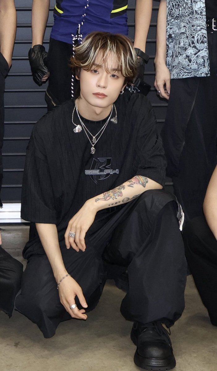 Eichannyan's tweet photo. hmmmmmmm?? did takkun get his tattoo touched up? it feels brighter (( or am i just imagining things?))  it looks so cool, plssss show it off more often!!!! 😭🫶 https://t.co/1sPS17r3CB